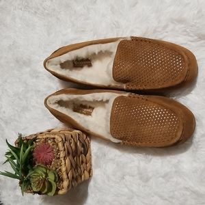 Koolaburra by UGG Women's Lezly Perf Slipper, Size 9